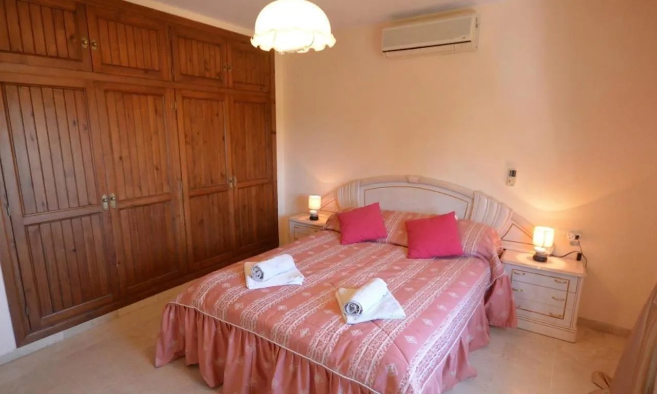 Beautiful 4-Bed Det Villa Private Pool Sea Views Mijas Spain
