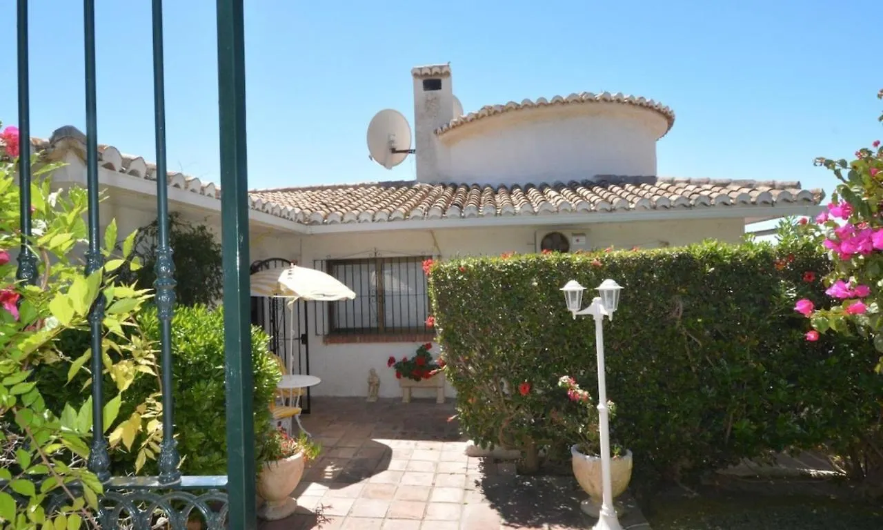 Beautiful 4-Bed Det Villa Private Pool Sea Views Mijas